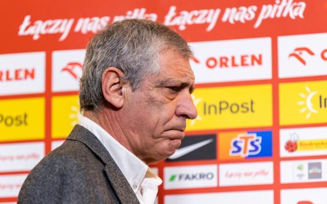 华体会登录-2胜3负 莱万波兰悬了 费尔南多·桑托斯却不辞职！